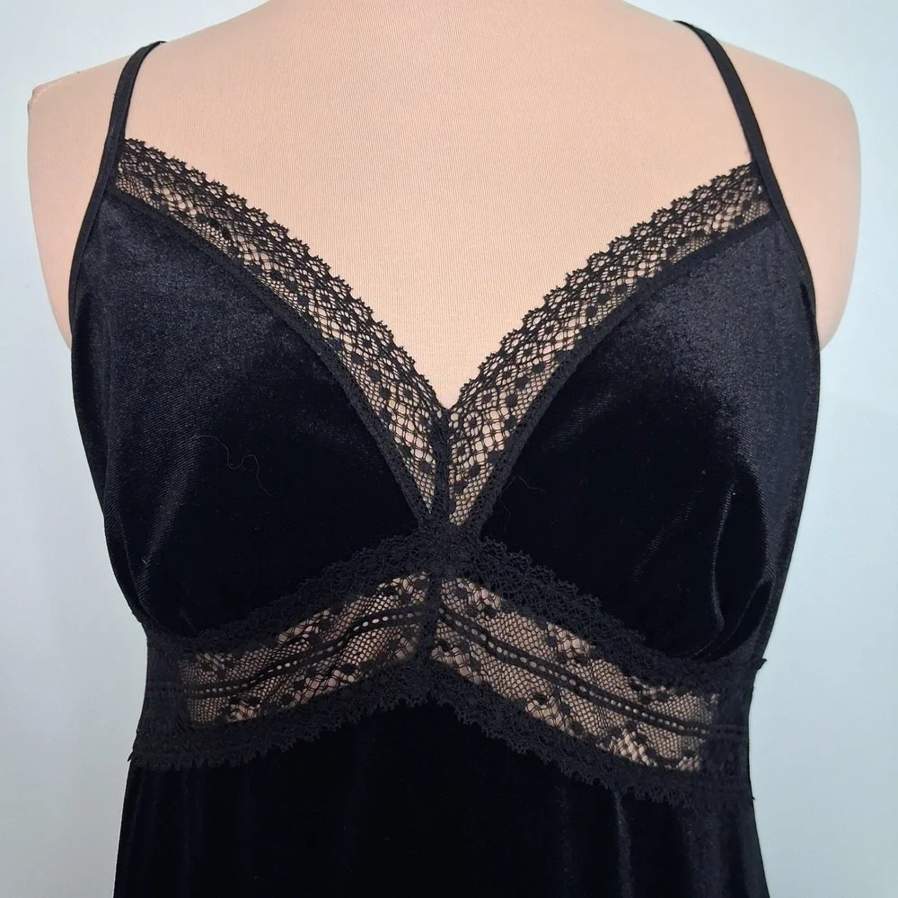 Black‎ Velvet Lace Trim Chemise and Robe Set with Satin Bow and Belt 2 Piece Set